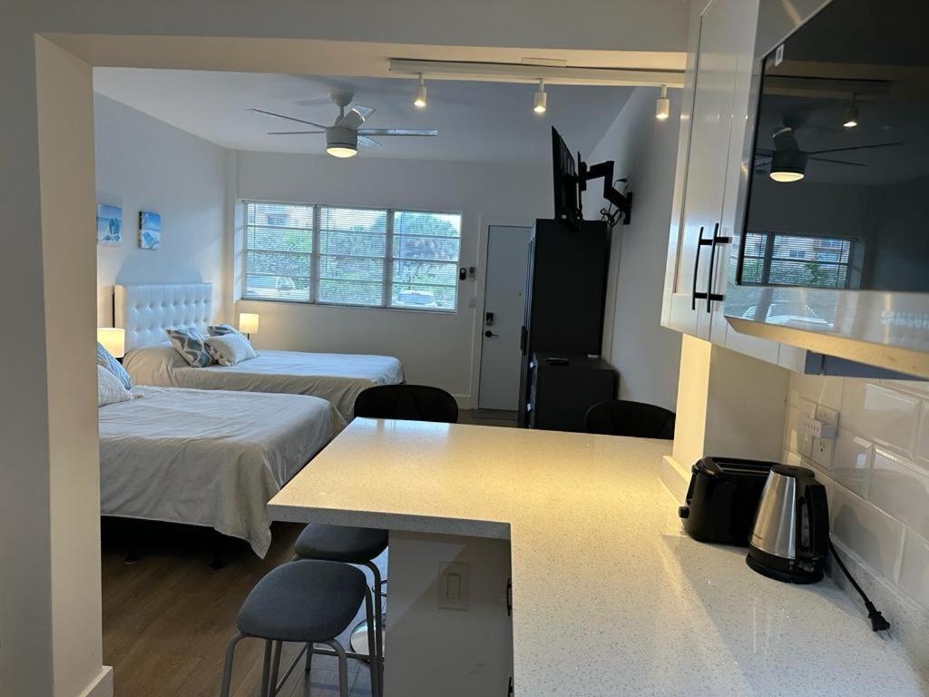 Апартаменты Moderno Departamento Estudio Miami Халландейл-Бич Экстерьер фото